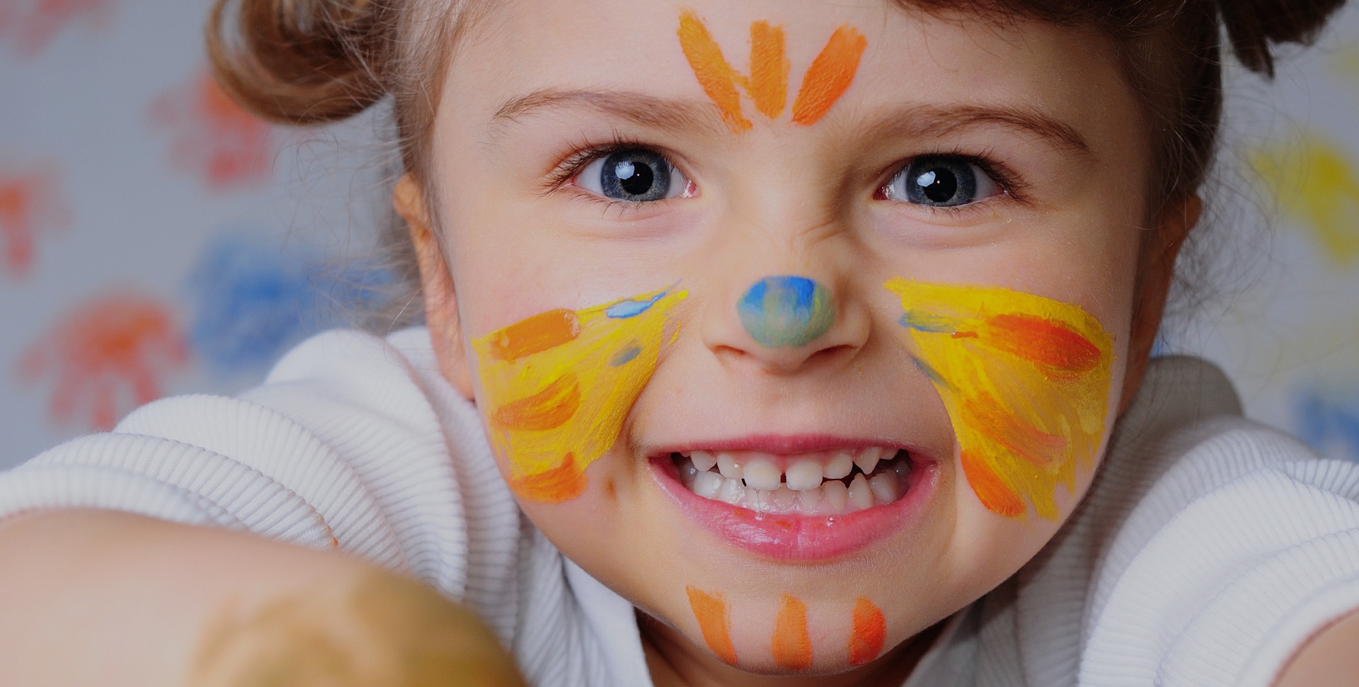 TIANNU PAINT BEAUTIFIES THE WORLD